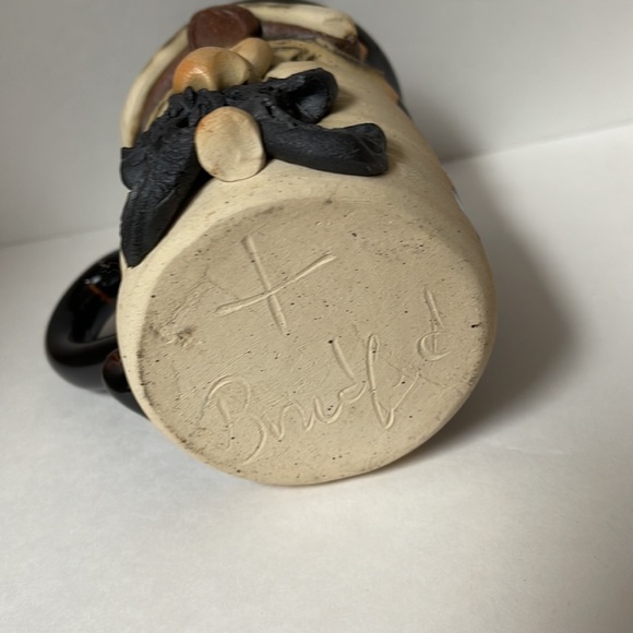 Hand crafted pottery face mug “golfer” signed by artist - Picture 3 of 7